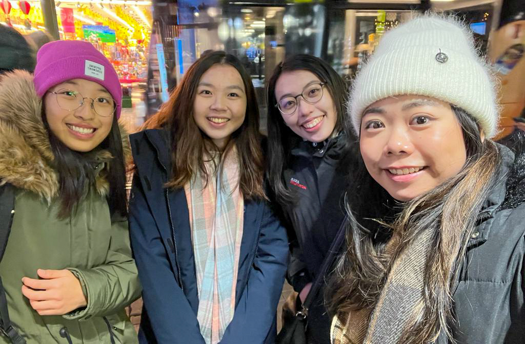 (from left) HKU Mentees Monica Lee, Prudence Lam, Angel Lee, and HKU Mentor Ms Alston Chan enjoying their meet up in Netherlands